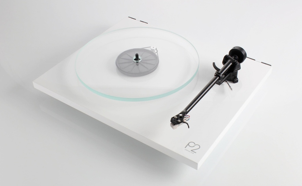 Rega P2 platenspeler